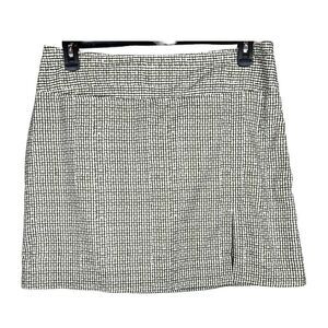IZOD XFG Skort Stretch in White and Olive Green Size 12